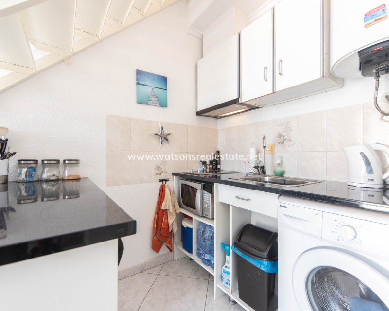 Resale - Reihenhaus - Urb. La Marina