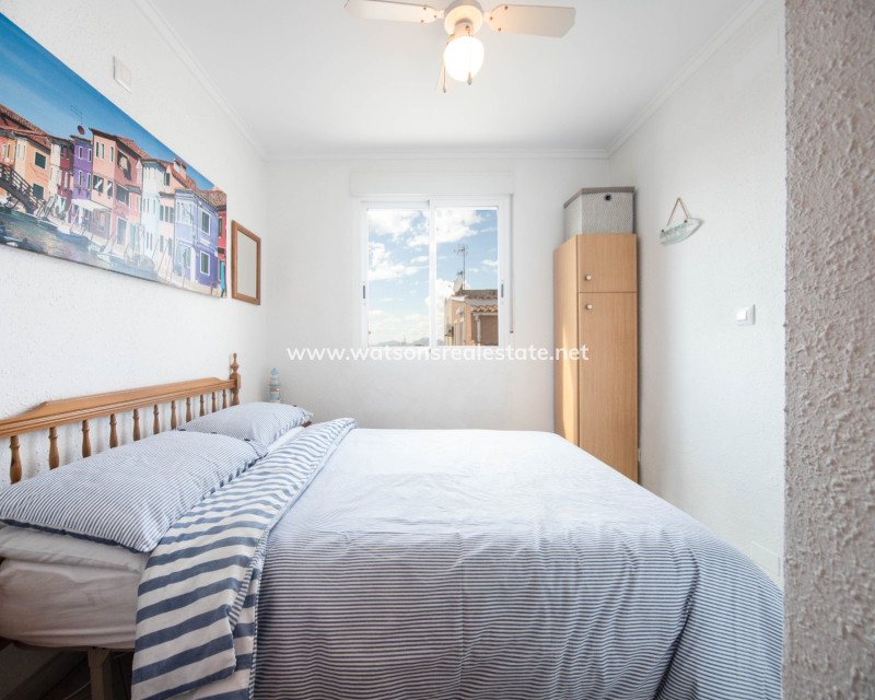 Resale - Reihenhaus - Urb. La Marina