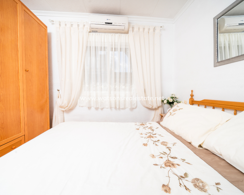 Resale - Reihenhaus - Urb. La Marina