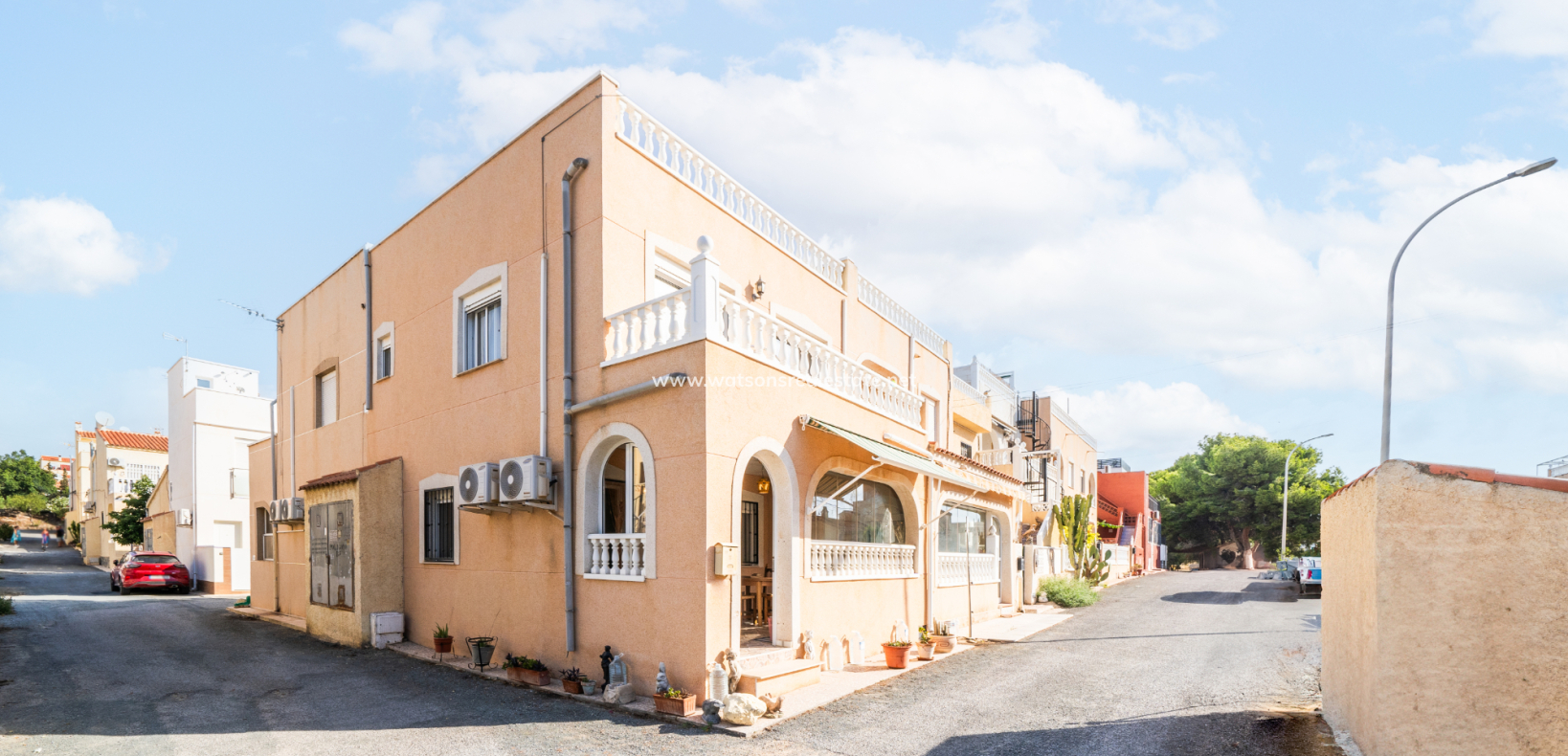 Resale - Reihenhaus - Urb. La Marina