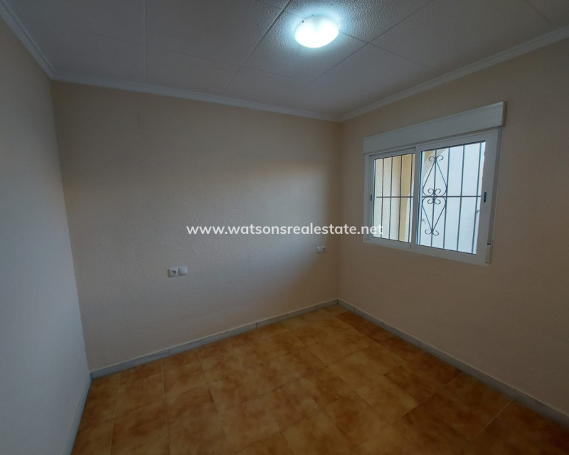 Resale - Reihenhaus - Urb. La Marina