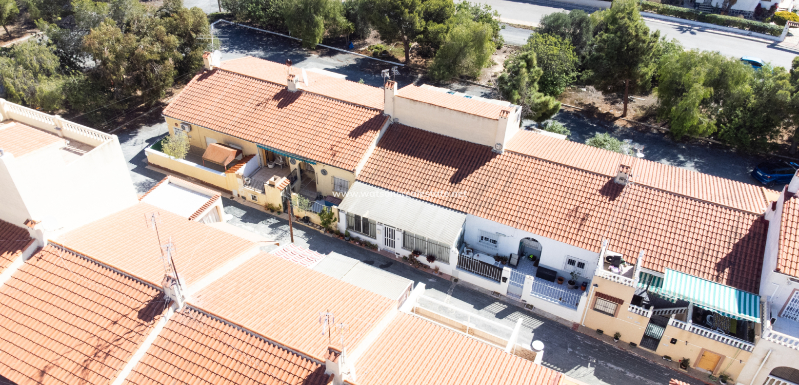 Resale - Reihenhaus - Urb. La Marina