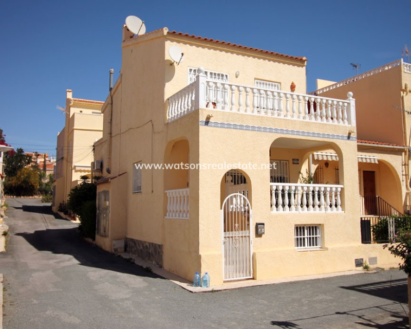 Resale - Reihenhaus - Urb. La Marina