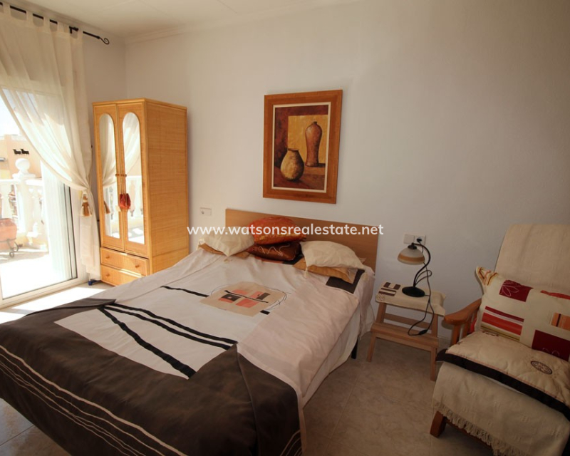 Resale - Reihenhaus - Urb. La Marina