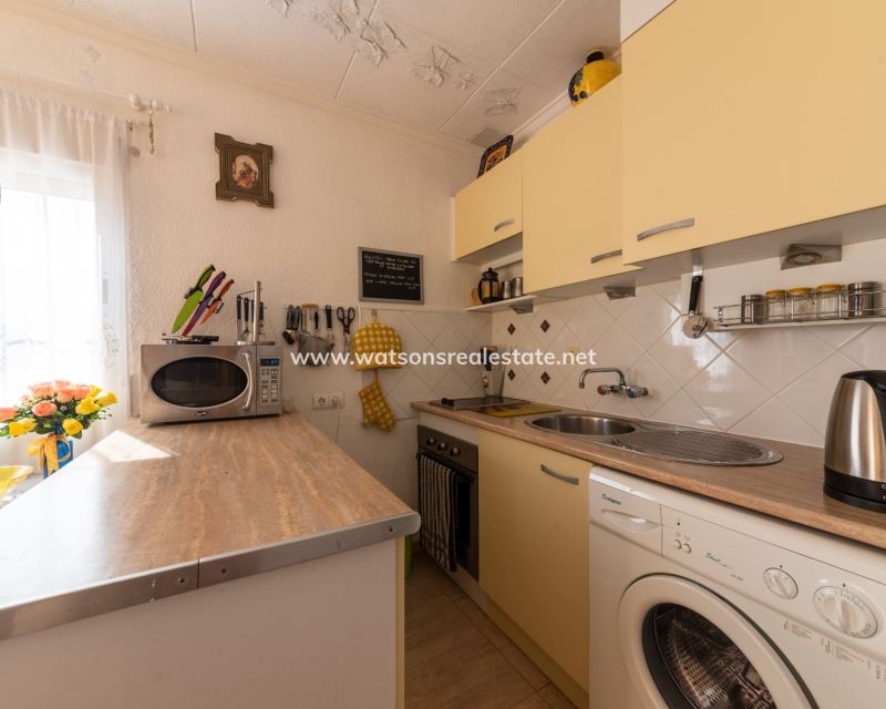 Resale - Reinhaus - La Marina - Urb. La Marina