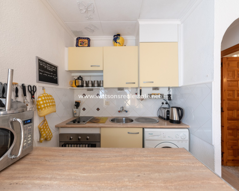 Resale - Reinhaus - La Marina - Urb. La Marina