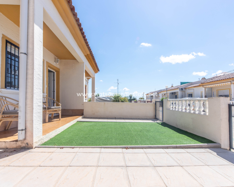 Resale - Reinhaus - Urb. El Oasis - La Marina