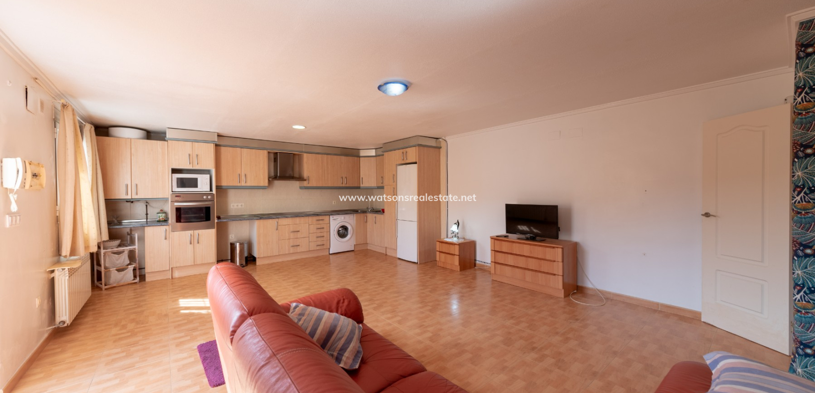 Resale - Reinhaus - Urb. La Marina