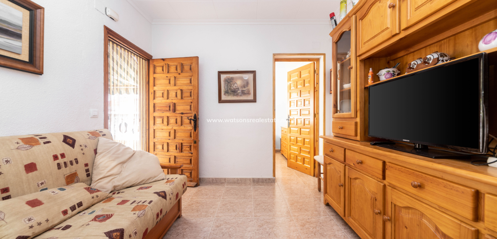 Resale - Reinhaus - Urb. La Marina