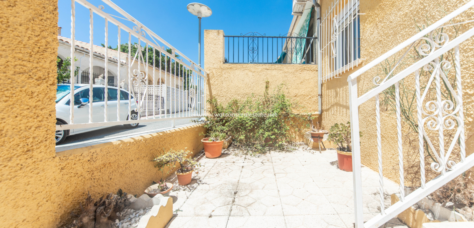 Resale - Reinhaus - Urb. La Marina