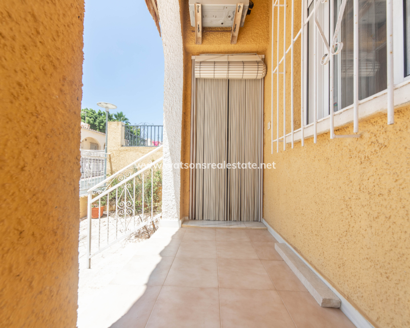 Resale - Reinhaus - Urb. La Marina