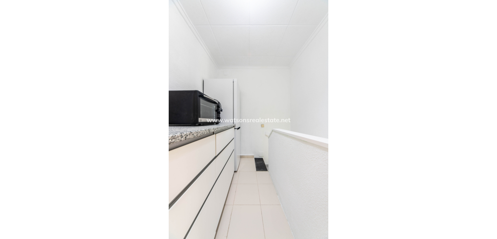 Resale - Reinhaus - Urb. La Marina