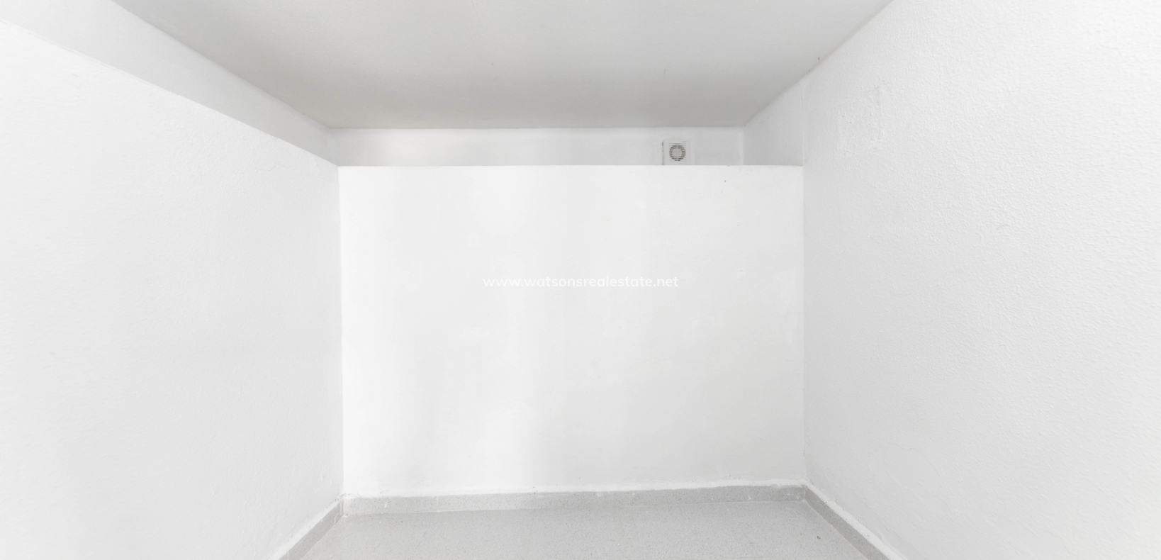 Resale - Reinhaus - Urb. La Marina