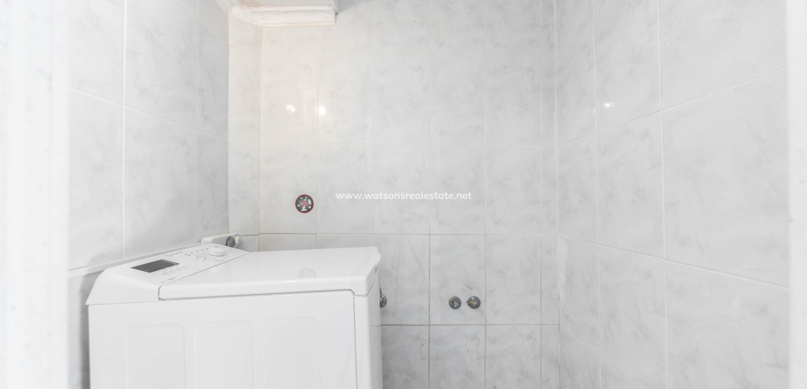 Resale - Reinhaus - Urb. La Marina