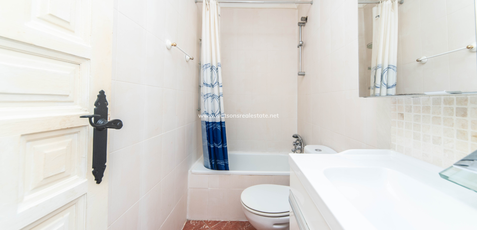 Resale - Reinhaus - Urb. La Marina