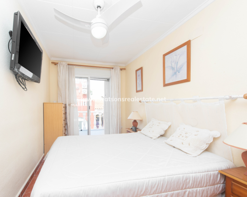 Resale - Reinhaus - Urb. La Marina