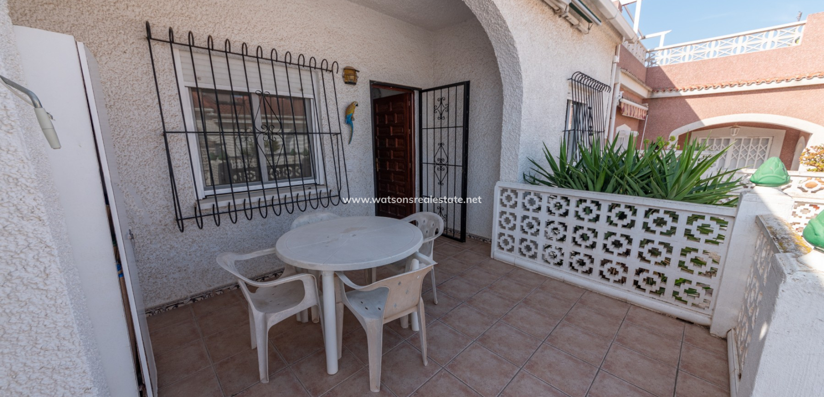 Resale - Reinhaus - Urb. La Marina
