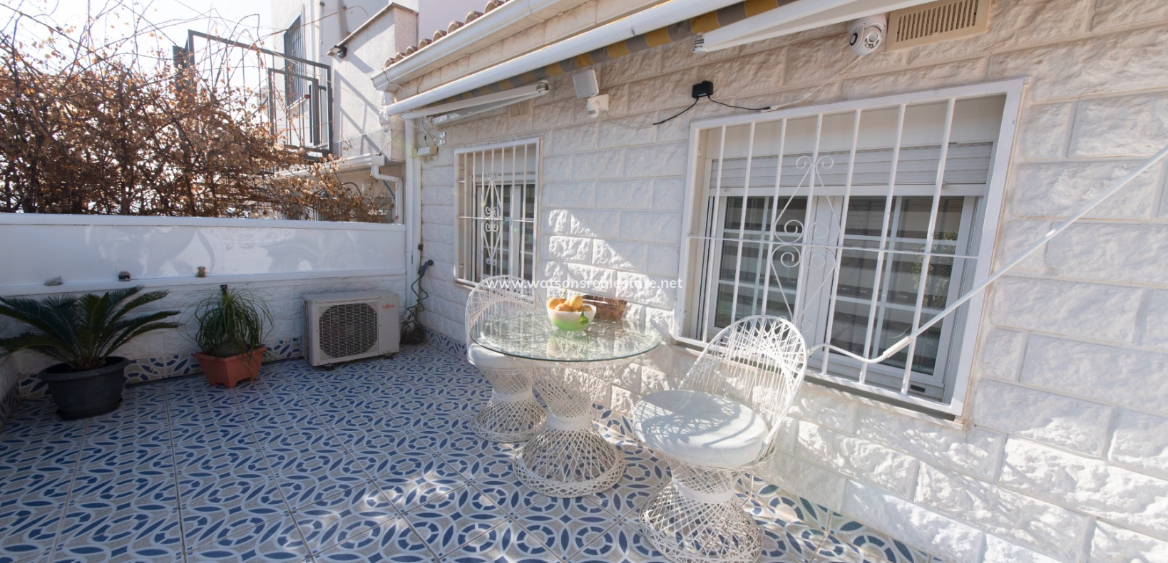 Resale - Reinhaus - Urb. La Marina