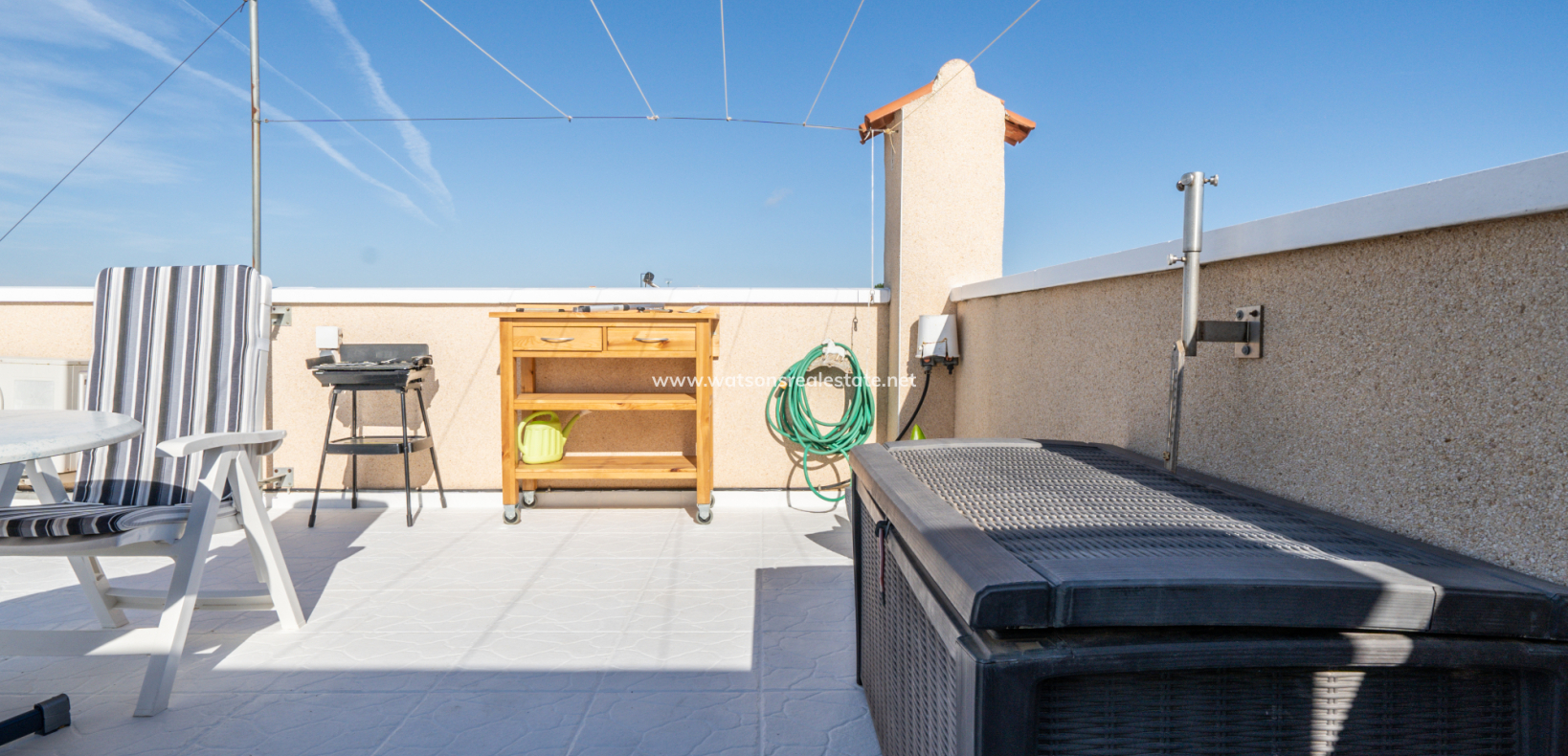 Resale - Reinhaus - Urb. La Marina