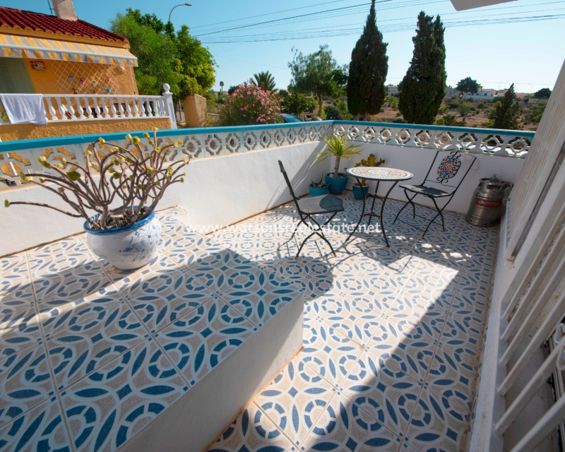 Resale - Reinhaus - Urb. La Marina