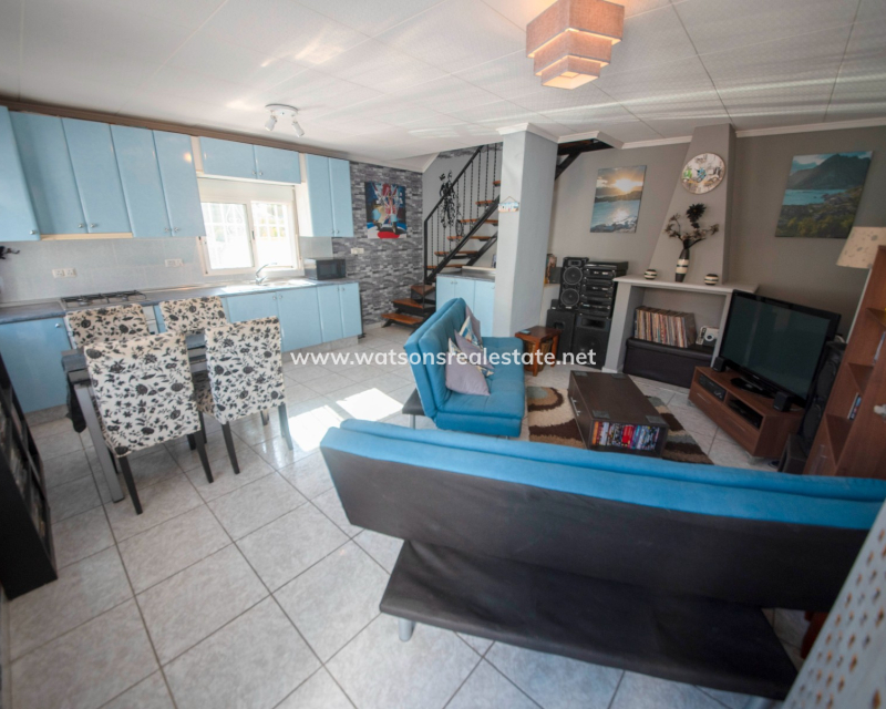 Resale - Reinhaus - Urb. La Marina