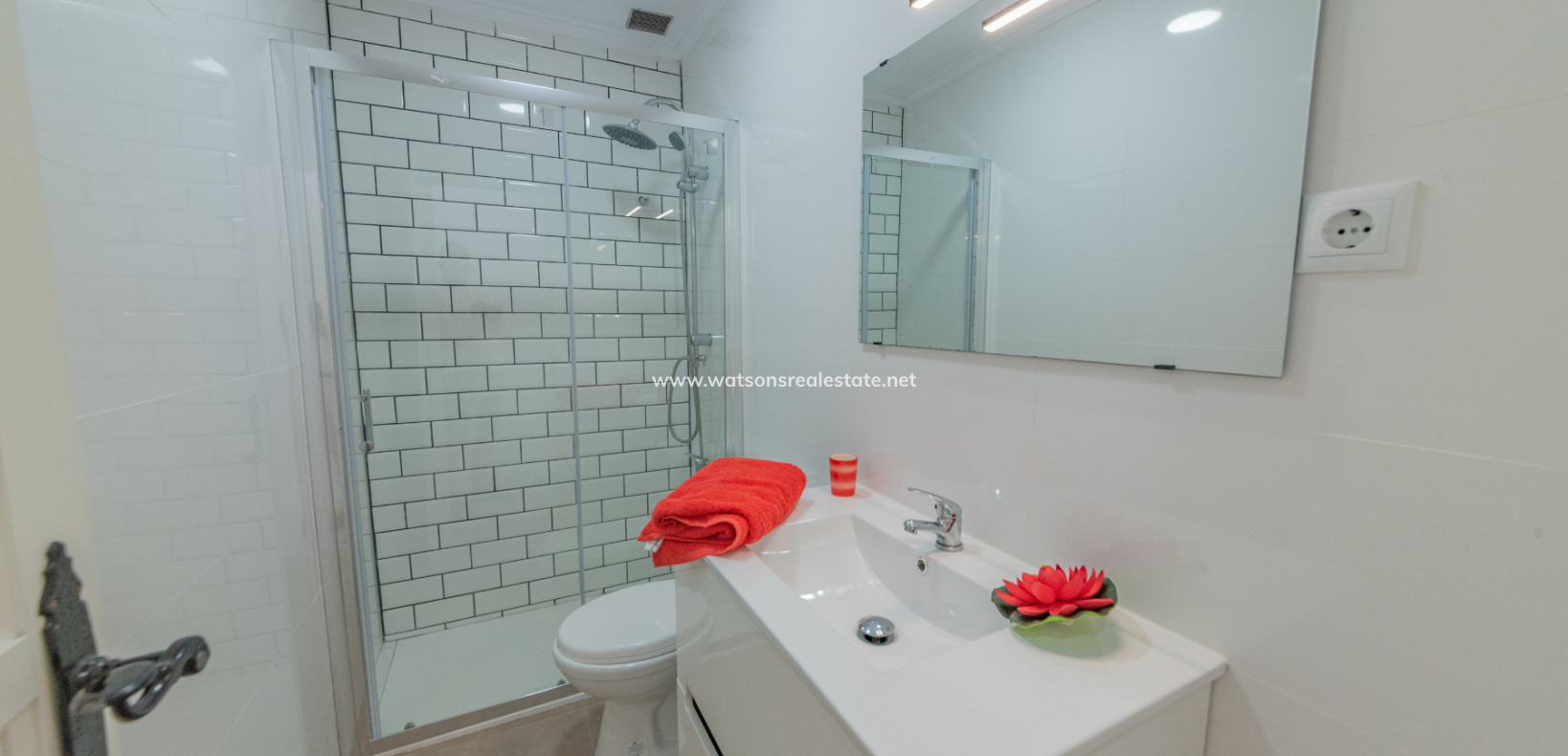 Resale - Reinhaus - Urb. La Marina