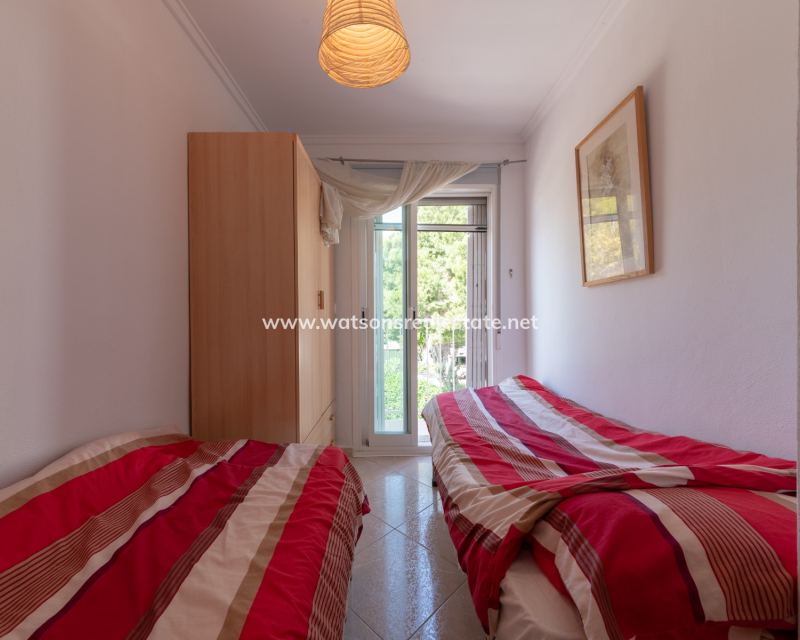 Resale - Reinhaus - Urb. La Marina