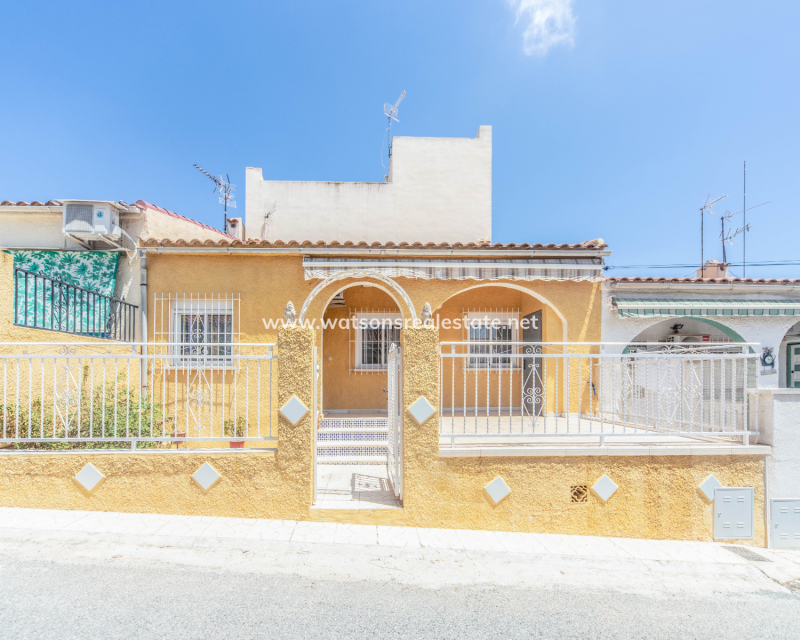 Resale - Reinhaus - Urb. La Marina