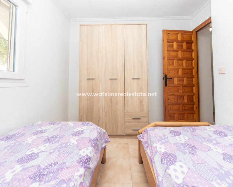 Resale - Reinhaus - Urb. La Marina