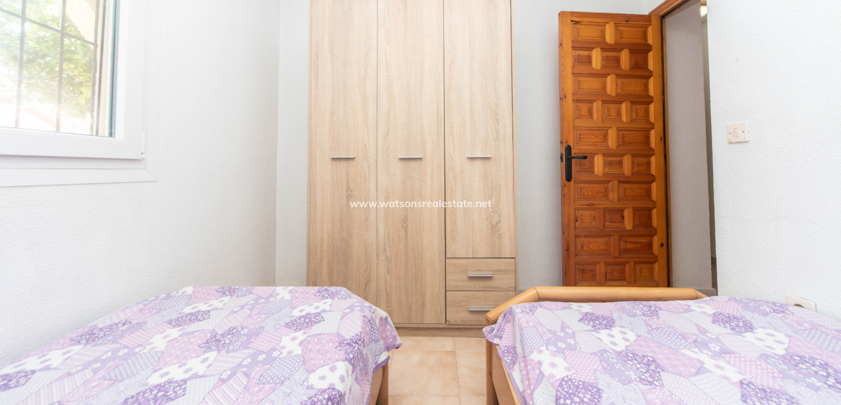 Resale - Reinhaus - Urb. La Marina