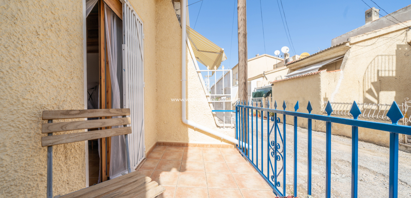Resale - Reinhaus - Urb. La Marina