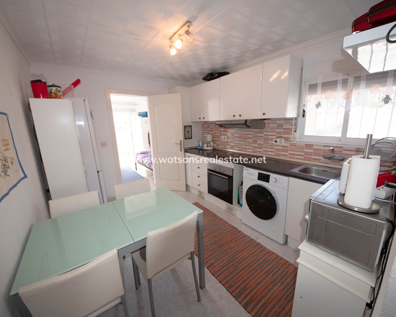 Resale - Reinhaus - Urb. La Marina