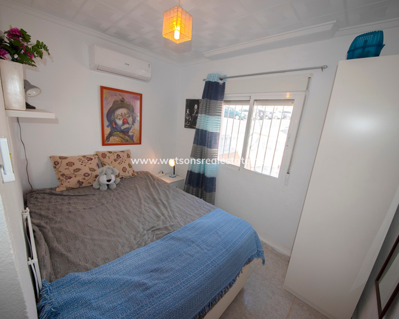 Resale - Reinhaus - Urb. La Marina