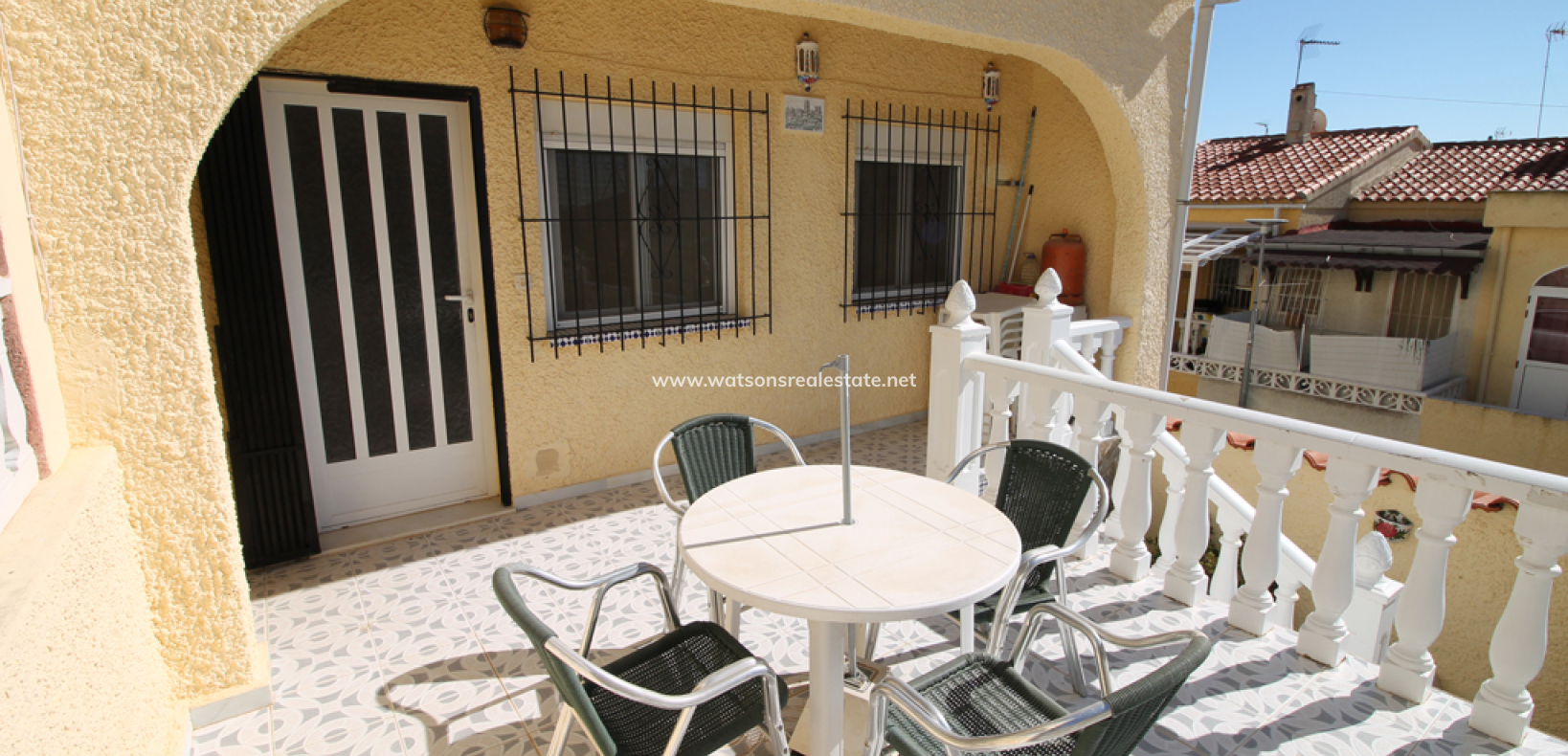 Resale - Reinhaus - Urb. La Marina