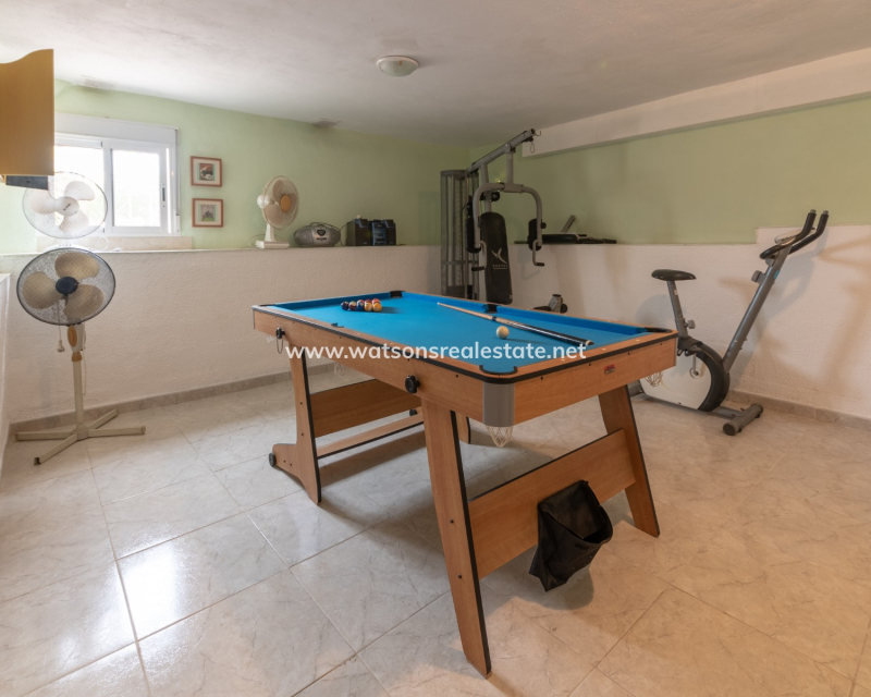 Resale - Reinhaus - Urb. La Marina