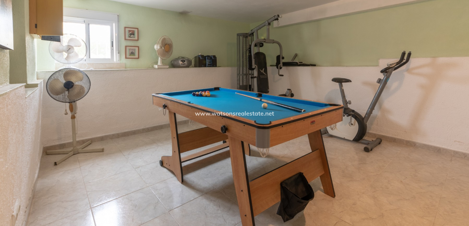 Resale - Reinhaus - Urb. La Marina