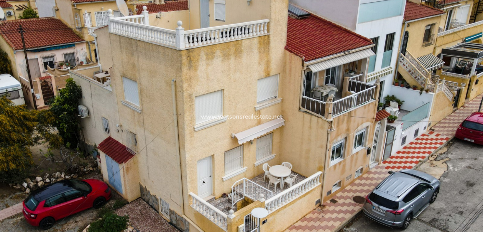 Resale - Reinhaus - Urb. La Marina
