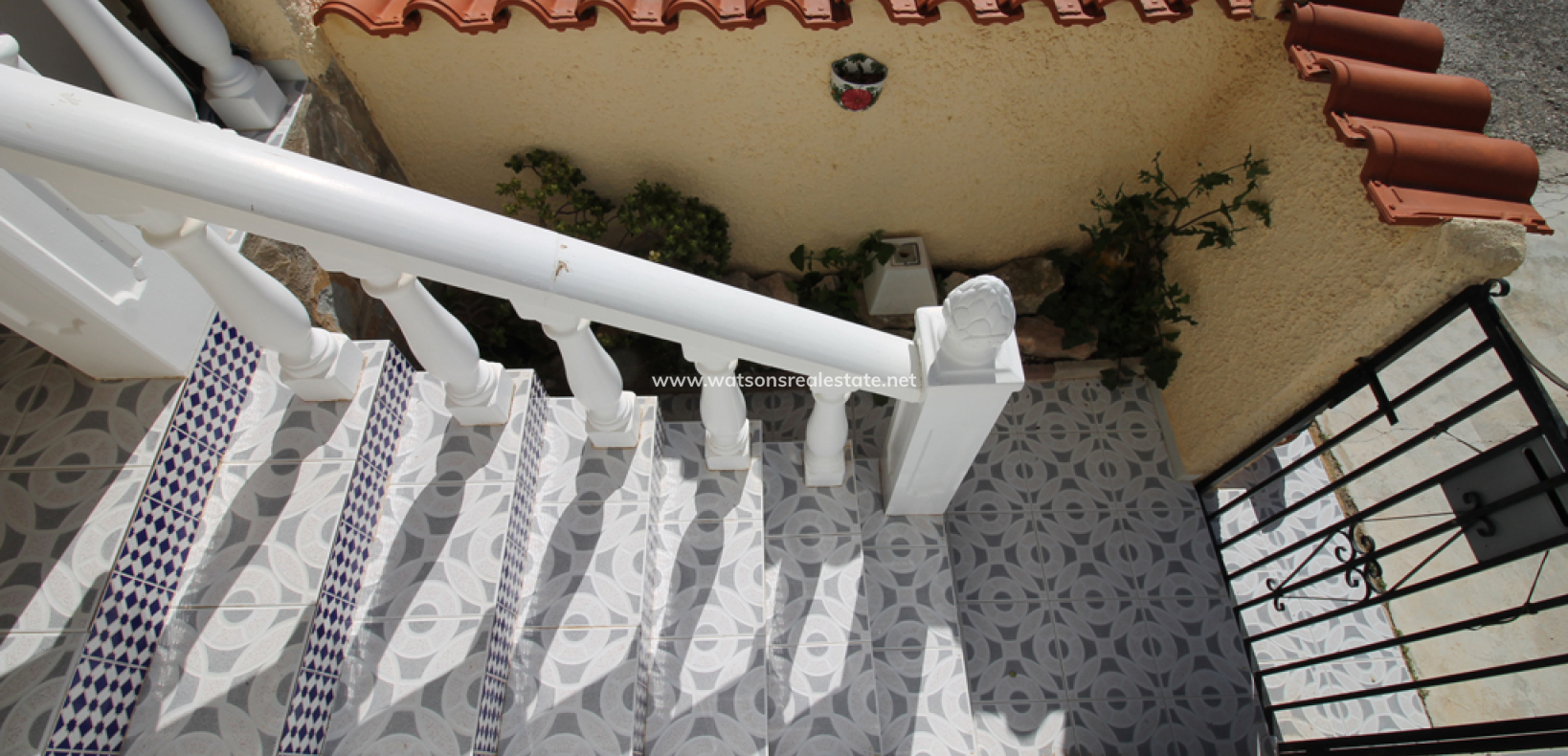Resale - Reinhaus - Urb. La Marina