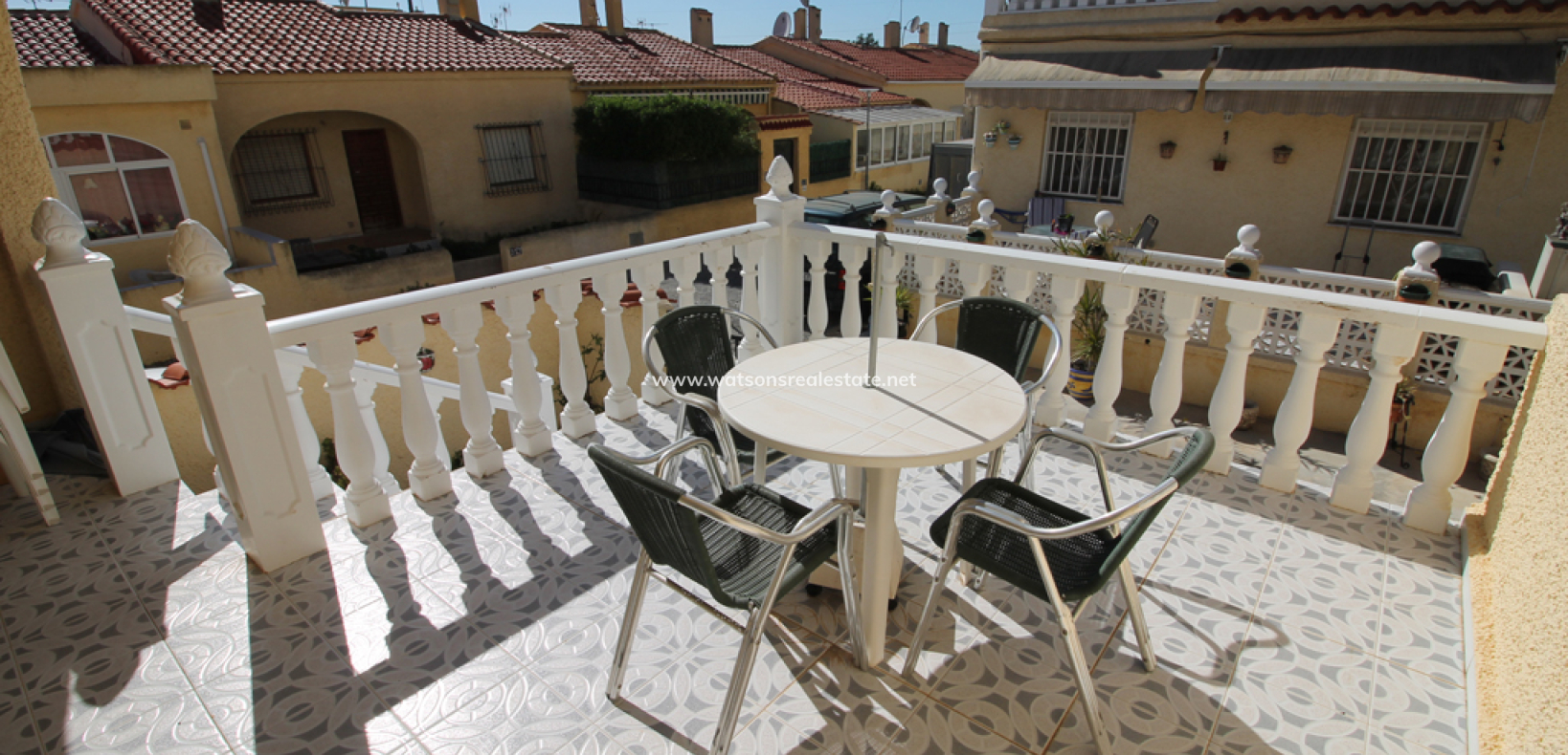 Resale - Reinhaus - Urb. La Marina