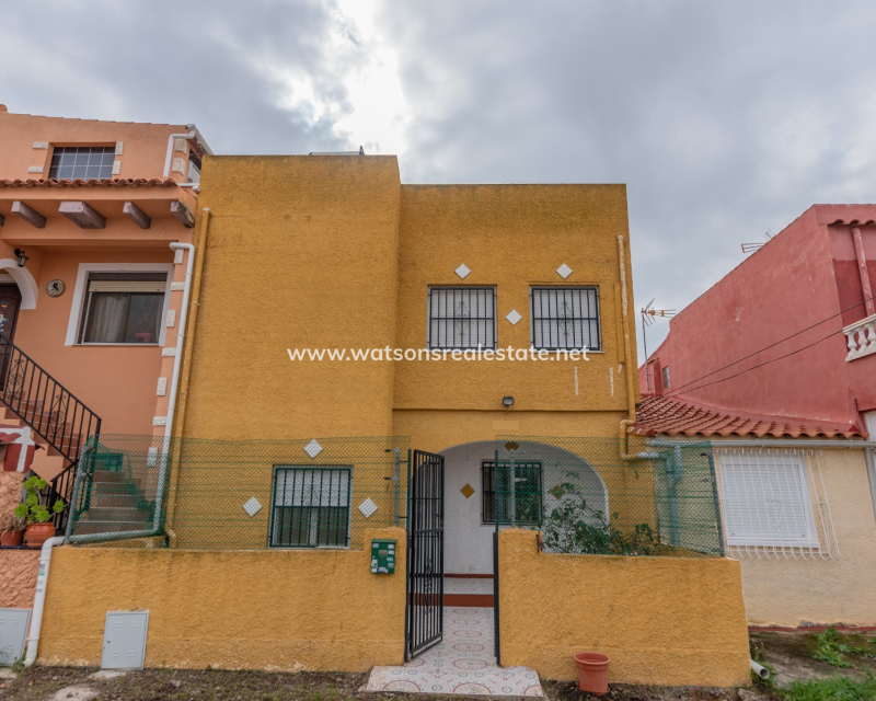 Resale - Reinhaus - Urb. La Marina