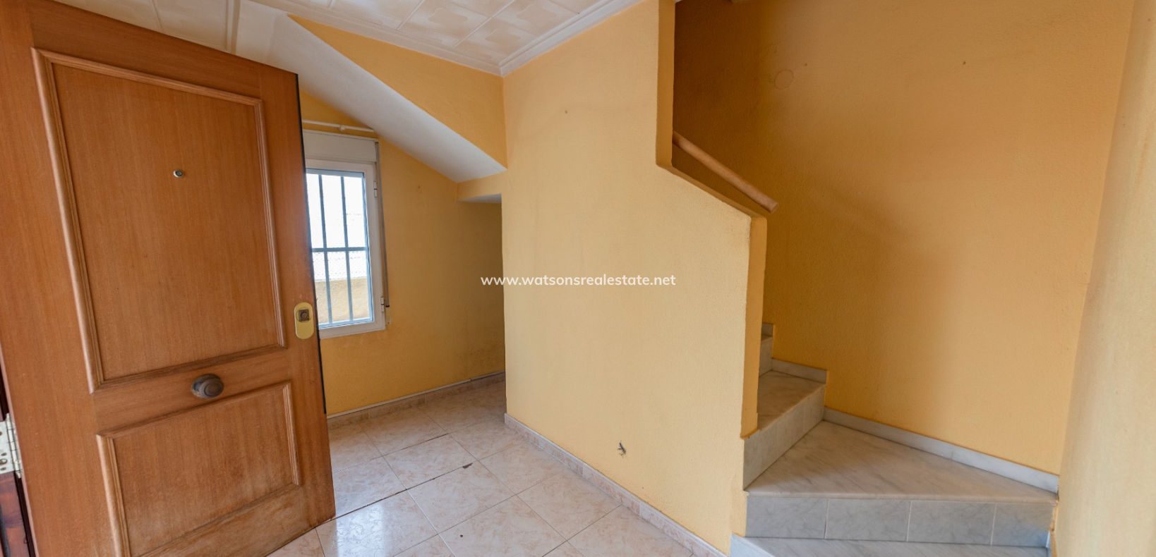 Resale - Reinhaus - Urb. La Marina