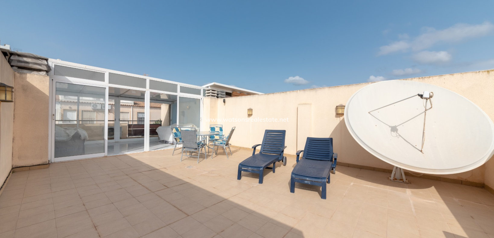 Resale - Reinhaus - Urb. La Marina