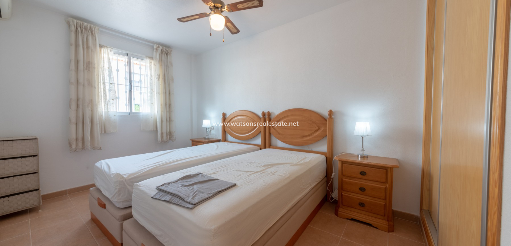 Resale - Reinhaus - Urb. La Marina