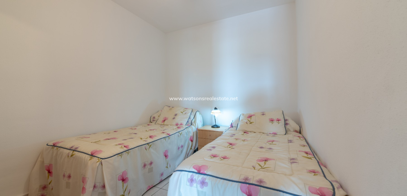 Resale - Reinhaus - Urb. La Marina