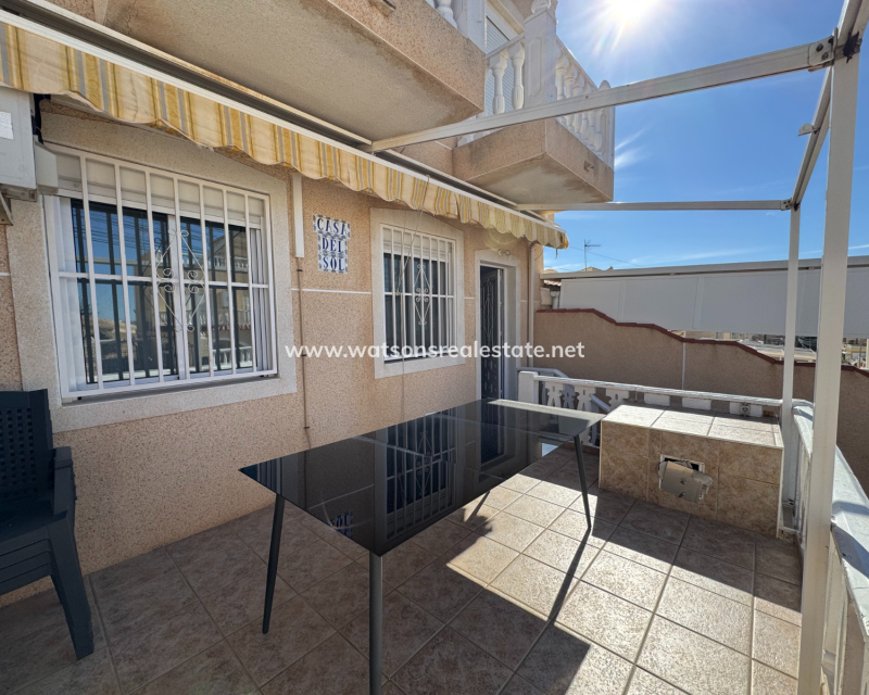 Resale - Reinhaus - Urb. La Marina
