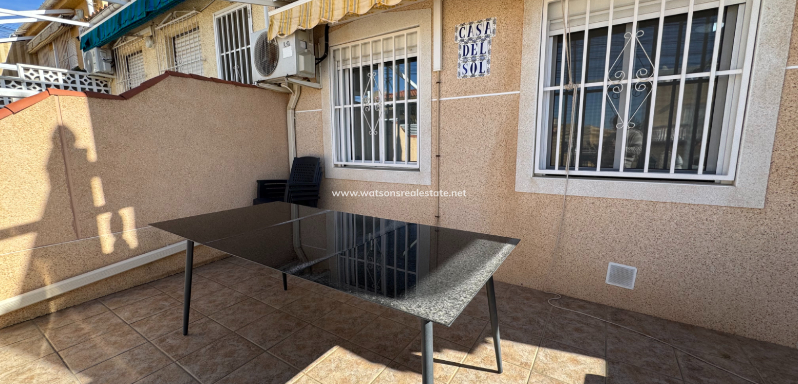 Resale - Reinhaus - Urb. La Marina