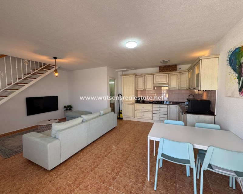 Resale - Reinhaus - Urb. La Marina