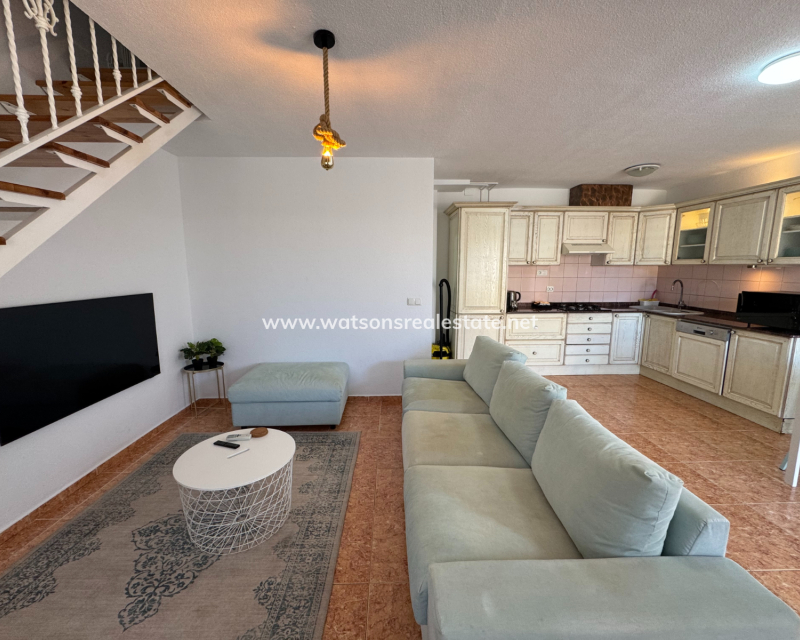 Resale - Reinhaus - Urb. La Marina