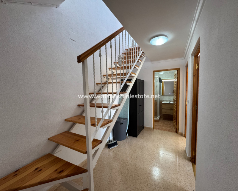Resale - Reinhaus - Urb. La Marina