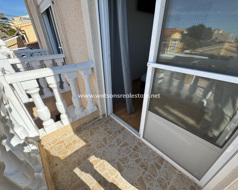Resale - Reinhaus - Urb. La Marina